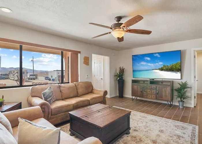 Ferienhaus The Patrician - Pool + Retreat - Sleeps 8 Lake Havasu City
