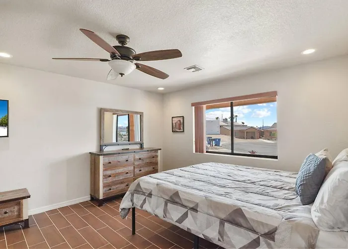 The Patrician - Pool + Retreat - Sleeps 8 Ferienhaus Lake Havasu City
