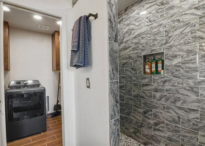 The Patrician - Pool + Retreat - Sleeps 8 Ferienhaus Lake Havasu City