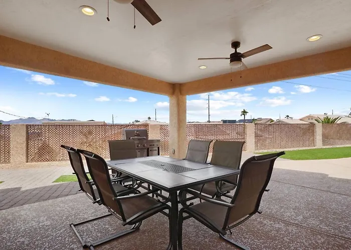 Ferienhaus The Patrician - Pool + Retreat - Sleeps 8 Lake Havasu City